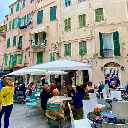 I Tetti Di Via Corradi * San Remo