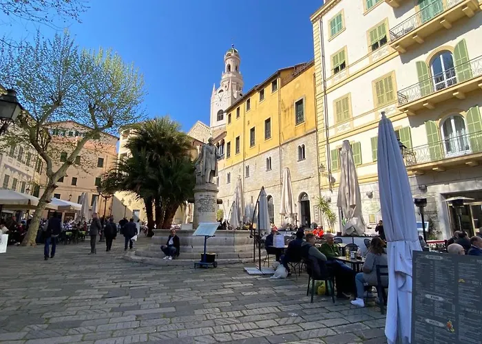 I Tetti Di Via Corradi Sanremo